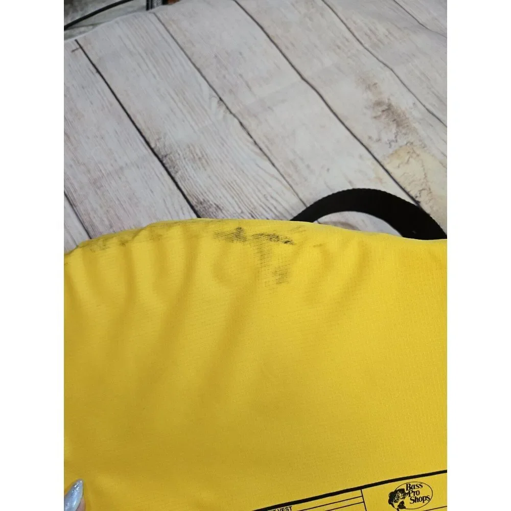 Bass Pro Shops Large Pet Swim Paddle Aid Vest Yellow 60-80 Lbs D Clip Adj Straps